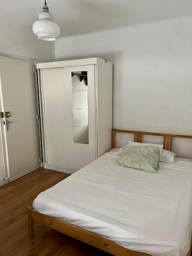 Habitacion Economica Apartman Figueres  Kültér fotó