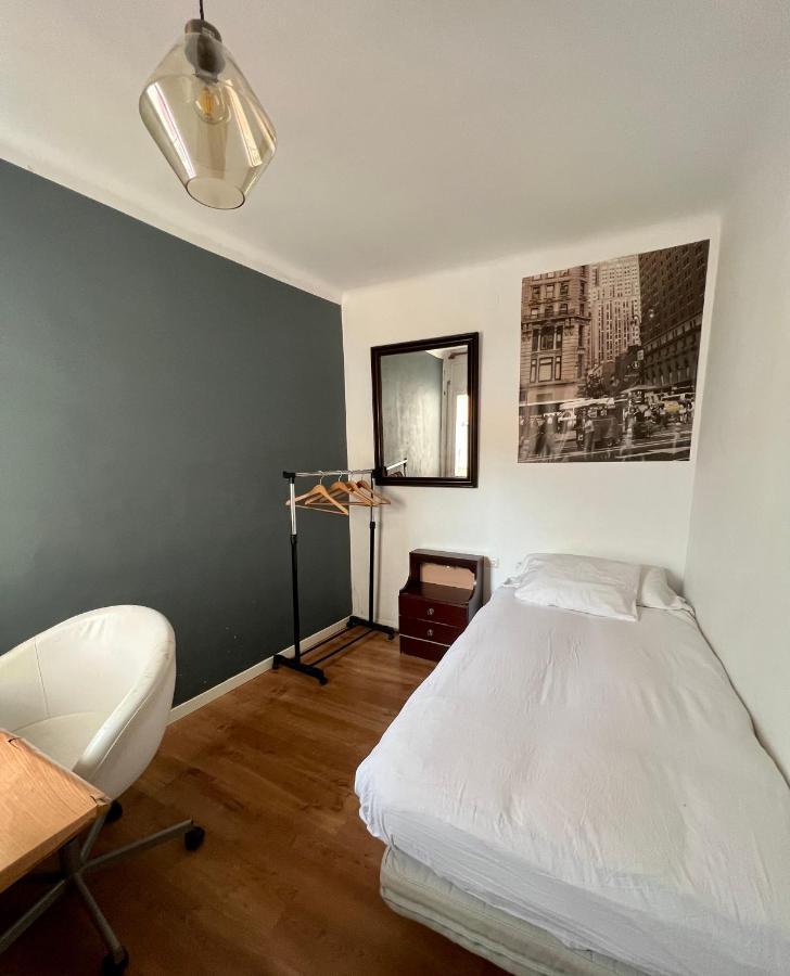 Habitacion Economica Apartman Figueres  Kültér fotó